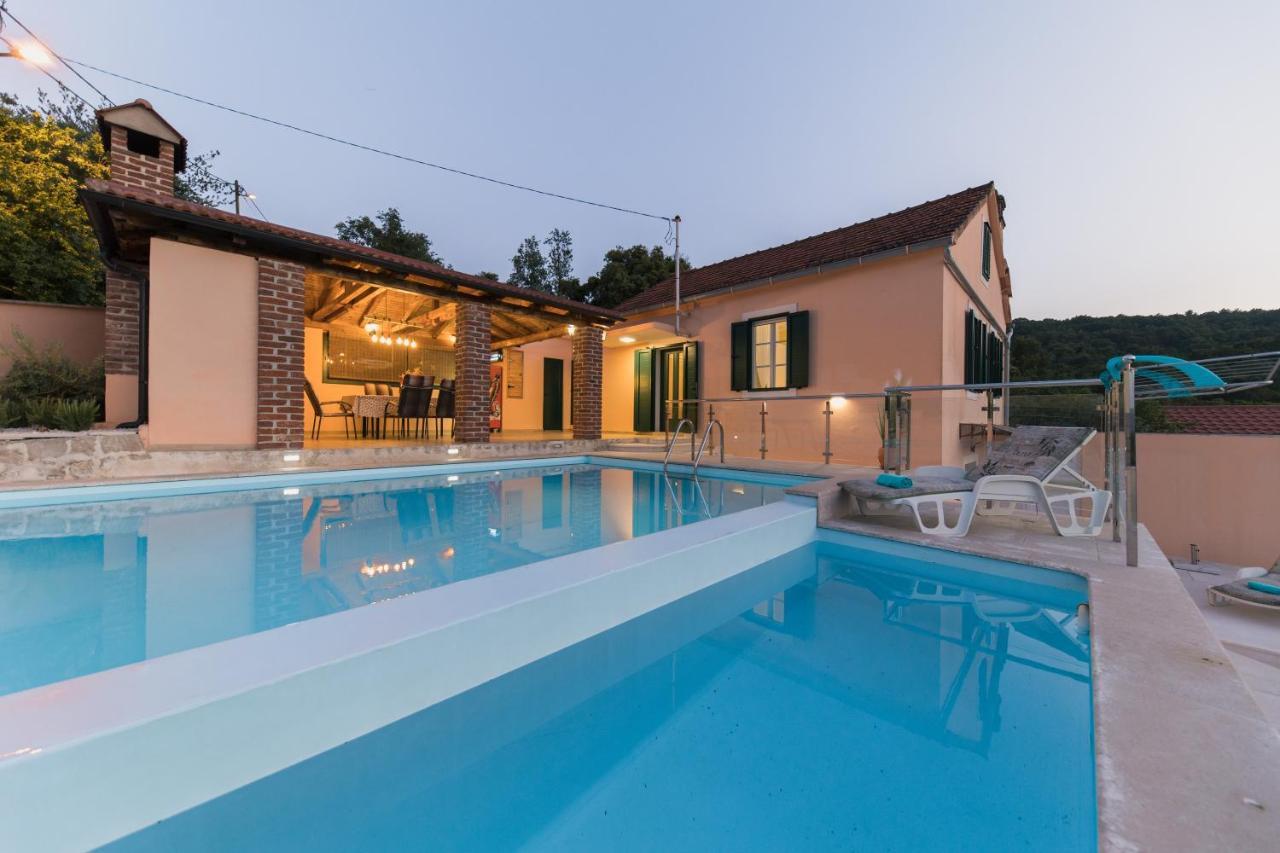Holiday Home Lavanda Mali Iz Bagian luar foto
