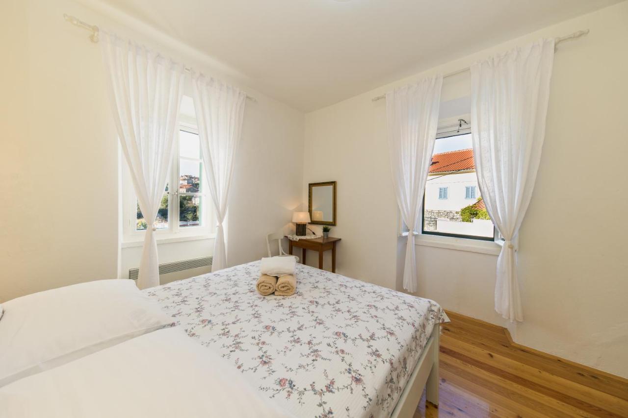 Holiday Home Lavanda Mali Iz Bagian luar foto